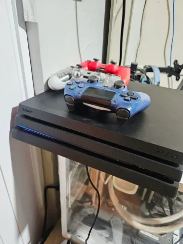 PlayStation 4 PRO DESBLOQUEADO