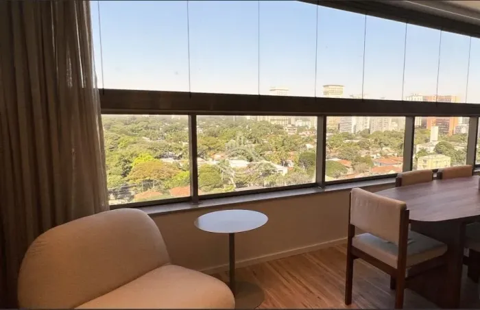 Apartamento na Avenida Rebouças, Pinheiros, 1 dormitório e vaga.