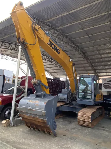 ESCAVADEIRA/ XE225BR-XCMG 2021