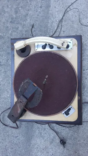 Toca discos Thorens