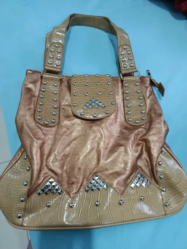 Bolsa dourada 
