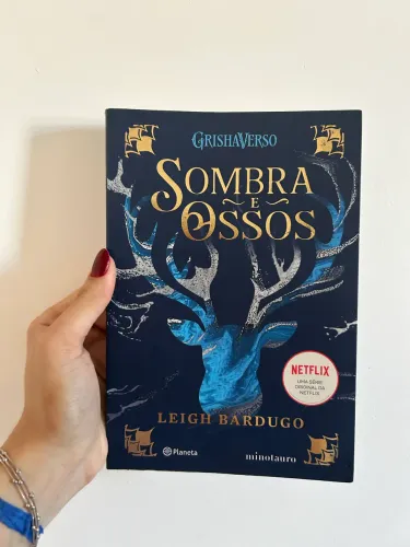 Livros: Trilogia de Sombra e Ossos