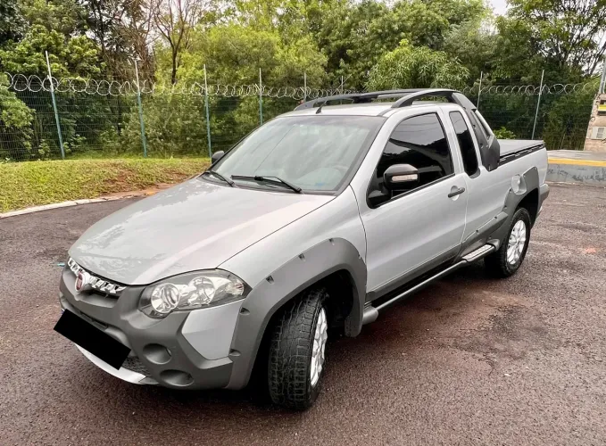 Fiat Strada Adventure 1.8/ 1.8 Locker Flex CE 2013