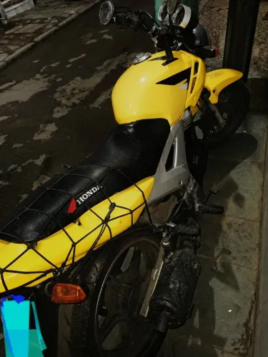 VENDO TWISTER 2008 ACEITO NEGOCIAÇÕES.
