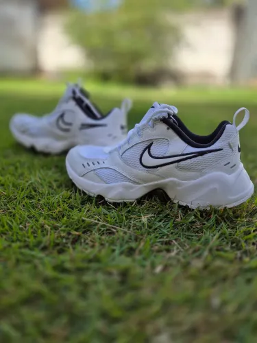 Tênis feminino 35 Nike Air Max heights