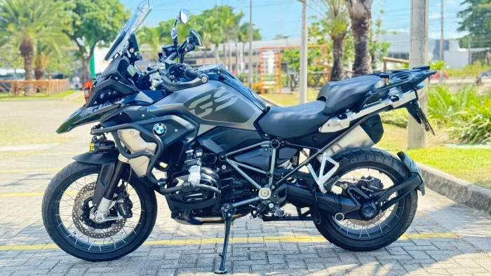 BMW R 1250 - 2022 | Triple Black | OPTION 719. - NOVÍSSIMA