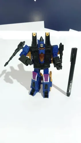 Transformers Dirge Legacy Evolution (Voyager Class)