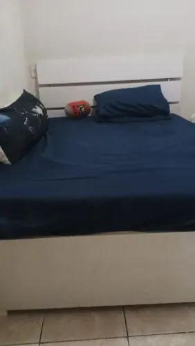 Vende-se Cama Casal