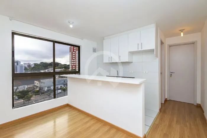 Locação de Apartamentos / Padrão na cidade de Curitiba