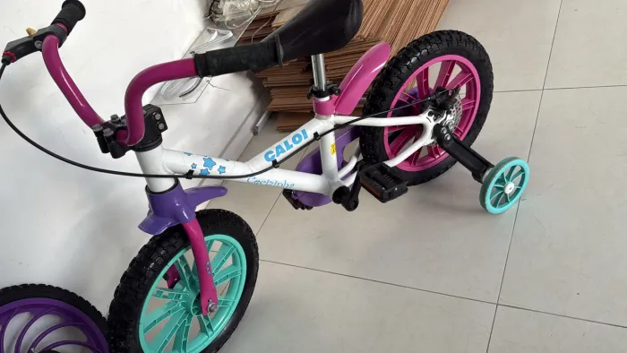 Bicicleta Caloi cecizinha aro 12