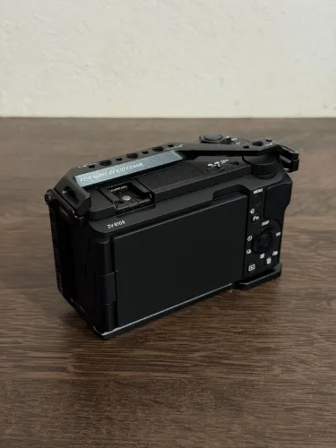 Sony ZV-E10 II + Cage Tilta | Pouquíssimo uso