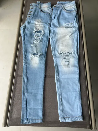 CALÇAS JEANS FEM. TAM 40 DESTROYED - R$55 CADA / 2 POR R$100