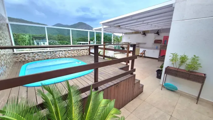 Linda Cob. Duplex, 130 m2, 02 quartos(01 suíte), 02 vagas, Cond. Barra Village