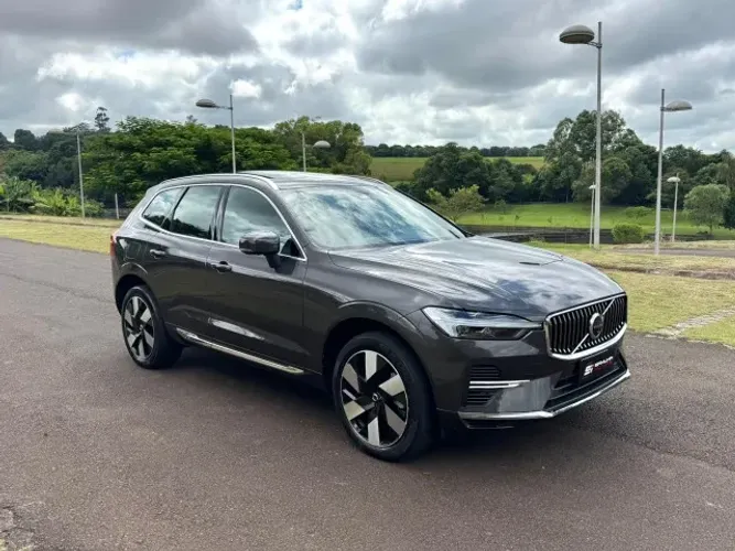 Volvo XC-60 T-8 Ultimate 2.0 AWD (híbrido) 2024