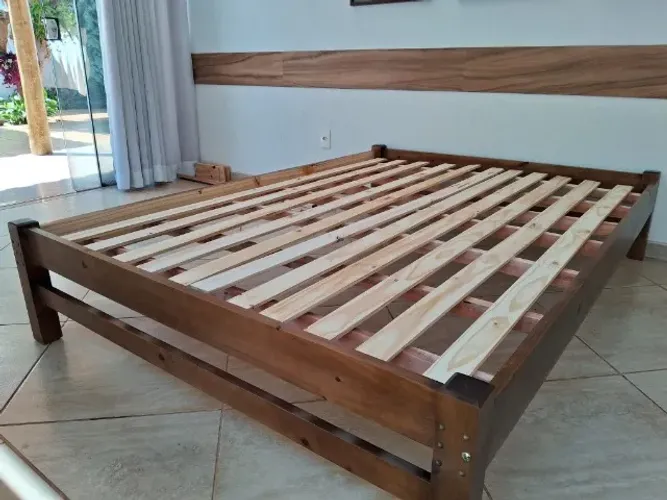 CAMA TURCA DE CASAL MADEIRA MACIÇA
