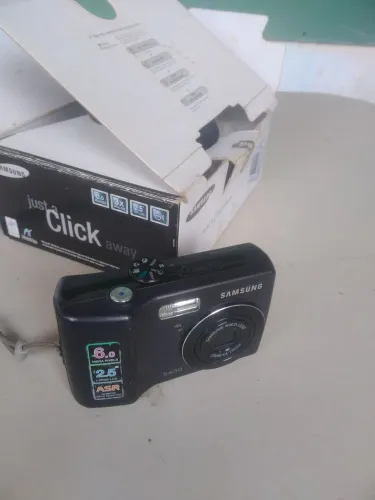 Vendo câmera fotográfica Samsung s630 antiga