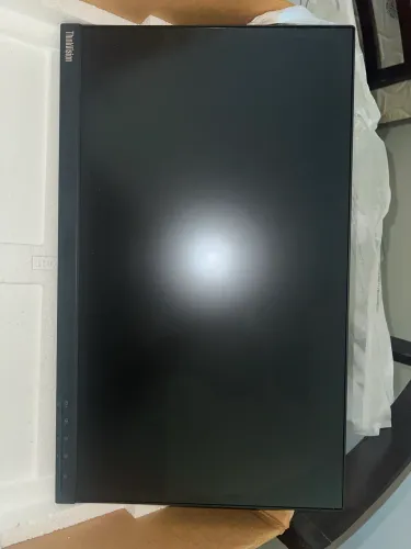 Monitor Lenovo thinkvision T22i-10 nunca usado !!! ( precisa trocar a tela)