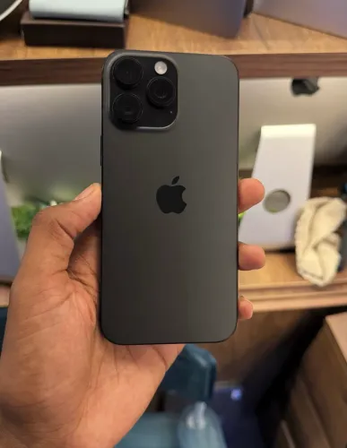 IPHONE 16 PRO MAX 1TB NOVÍSSIMO, LOJA NO RIOMAR, ACEITAMOS O SEU USADO.