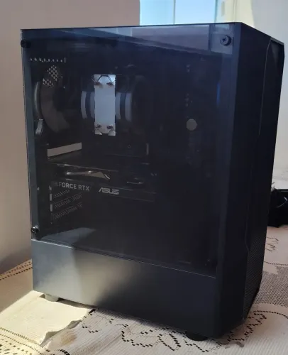 PC GAMER RTX 5060 8GB RYZEN 5 5600 16GB RAM SSD 1,24 TB (1TB + 240GB)