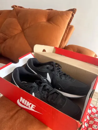 Tênis Nike Original Preto e Branco - Excelente Estado