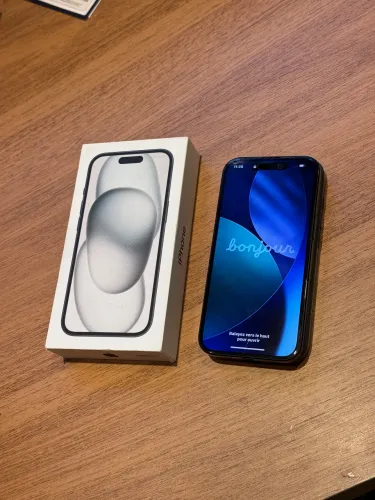 IPhone 15 - 128GB Perfeito Estado