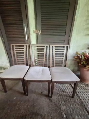 Conjuntos de cadeiras (são 6)