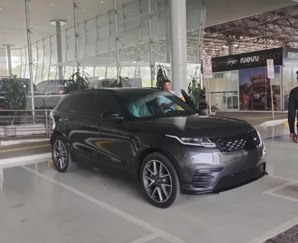 Land Rover Range Rover Vel. R-DYN. S 2.0 Aut.(híbrido) 2023
