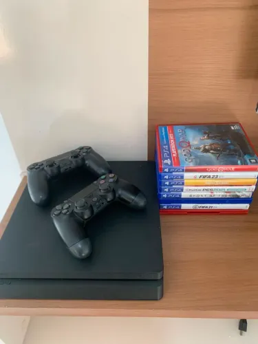 Ps4 slim 1Tb