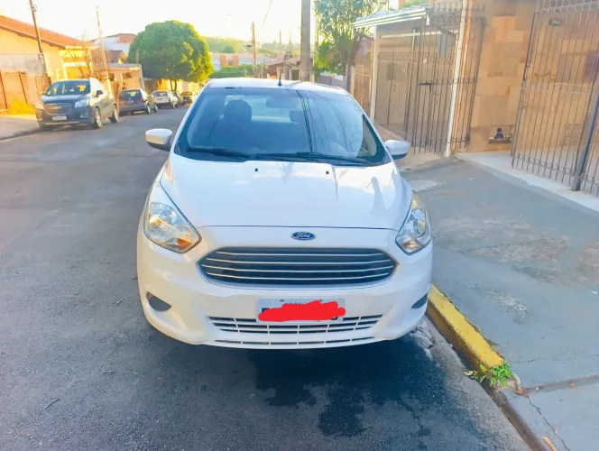 Ford KA+ Sedan 1.5 16V Flex 4P 2015