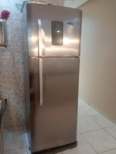 Vendo geladeira Eletrolux - 1.300