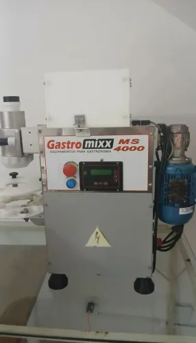 Maquina de salgados