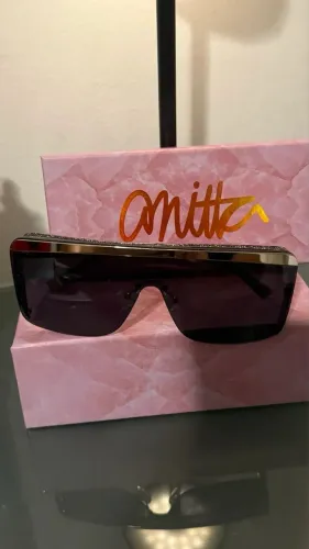 ÓCULOS ANITTA CHILLI BEANS RARO COLEÇÃO LIMITADA
