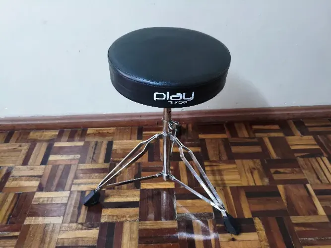 Banco de Bateria Play com Pés Duplos