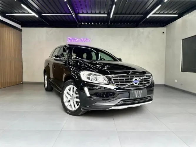 Volvo XC 60 D-5 Momentum 2.4 AWD Diesel 5P 2017