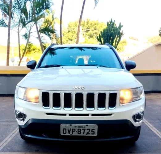 Jeep Compass Sport 2.0 16V 156cv 5P 2013