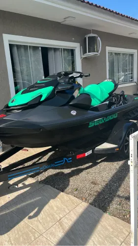 Vendo jetski novo!