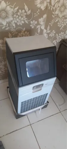 Maquina de gelo filtrado hq 45kg/dia NUNCA USADA