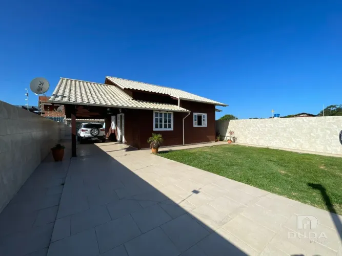 Casa ampla com edícula e Energia solar