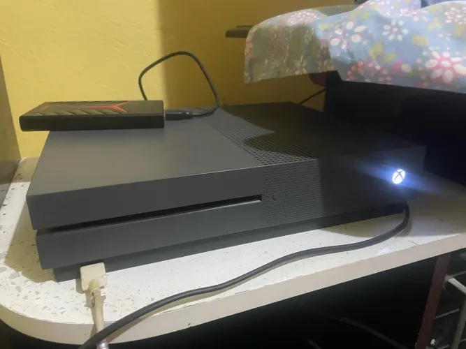 XBOX ONE S CINZA