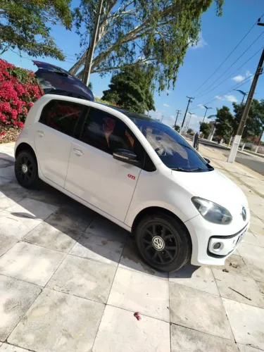 Volkswagen Up! High 1.0 Total Flex 12V 5P 2015