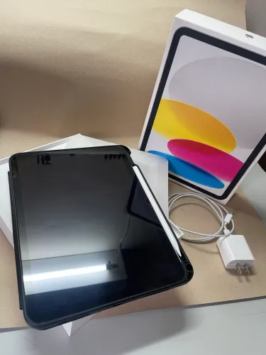 iPad 11 (A16) Silver - 128GB - Garantia Apple - Sem marca de uso