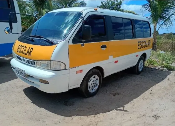 Kia Motors Besta GS 2.7 8V 12L Diesel 2001