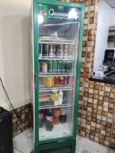 Expositor e Refrigerador Metalfrio 324 Lt