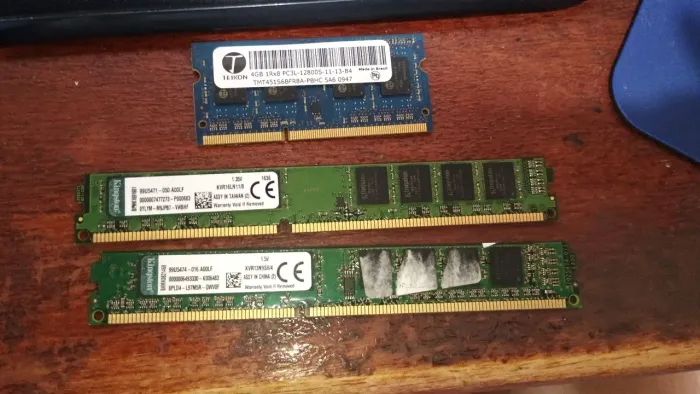 3 memórias ram (8 gb ddr3, 4 gb ddr3, 4 gb ddr3 notebook)