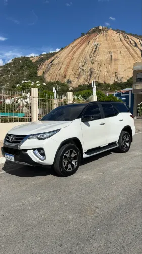 Toyota Hilux SW4 SRX Diamo. 4X4 2.8 TB DIE AUT 2020