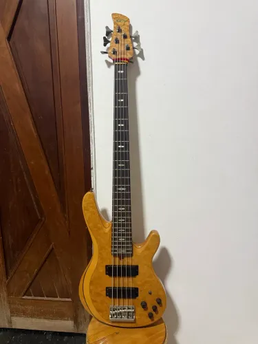 Baixo Yamaha TRB R$6000