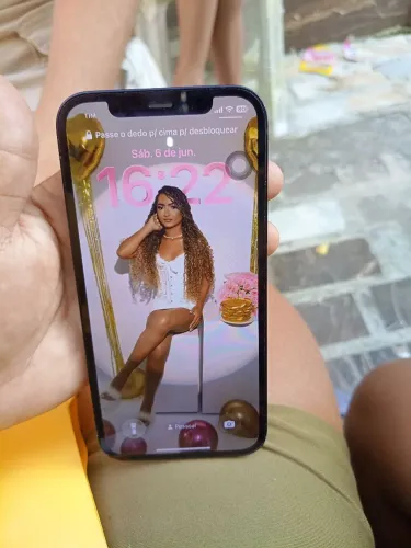 IPHONE 12