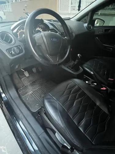 Ford Fiesta 1.5 16V Flex Mec. 5P 2015
