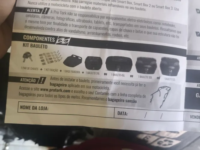 Vendo baú de moto novo