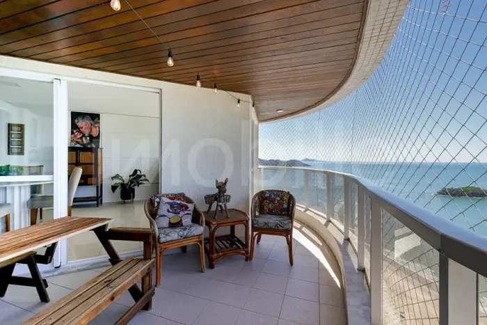 Cobertura Triplex frente mar no Edifício Marquês de Olinda em Balneário Camboriú com 713m²